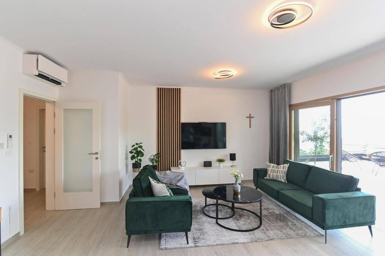 Sea View Deluxe Apartment Rijeka Exterior photo